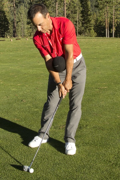 (1a) Tour Striker Smart Ball